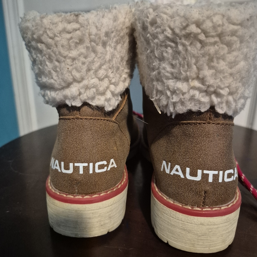 Nautica Tan Boots with Pink Laces - Picture 3 of 7